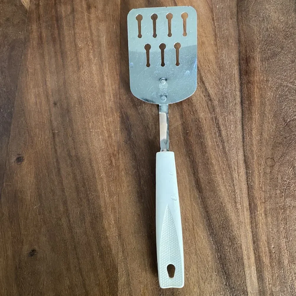 Vintage Ekco Chromium Plated Keyhole Slotted 10